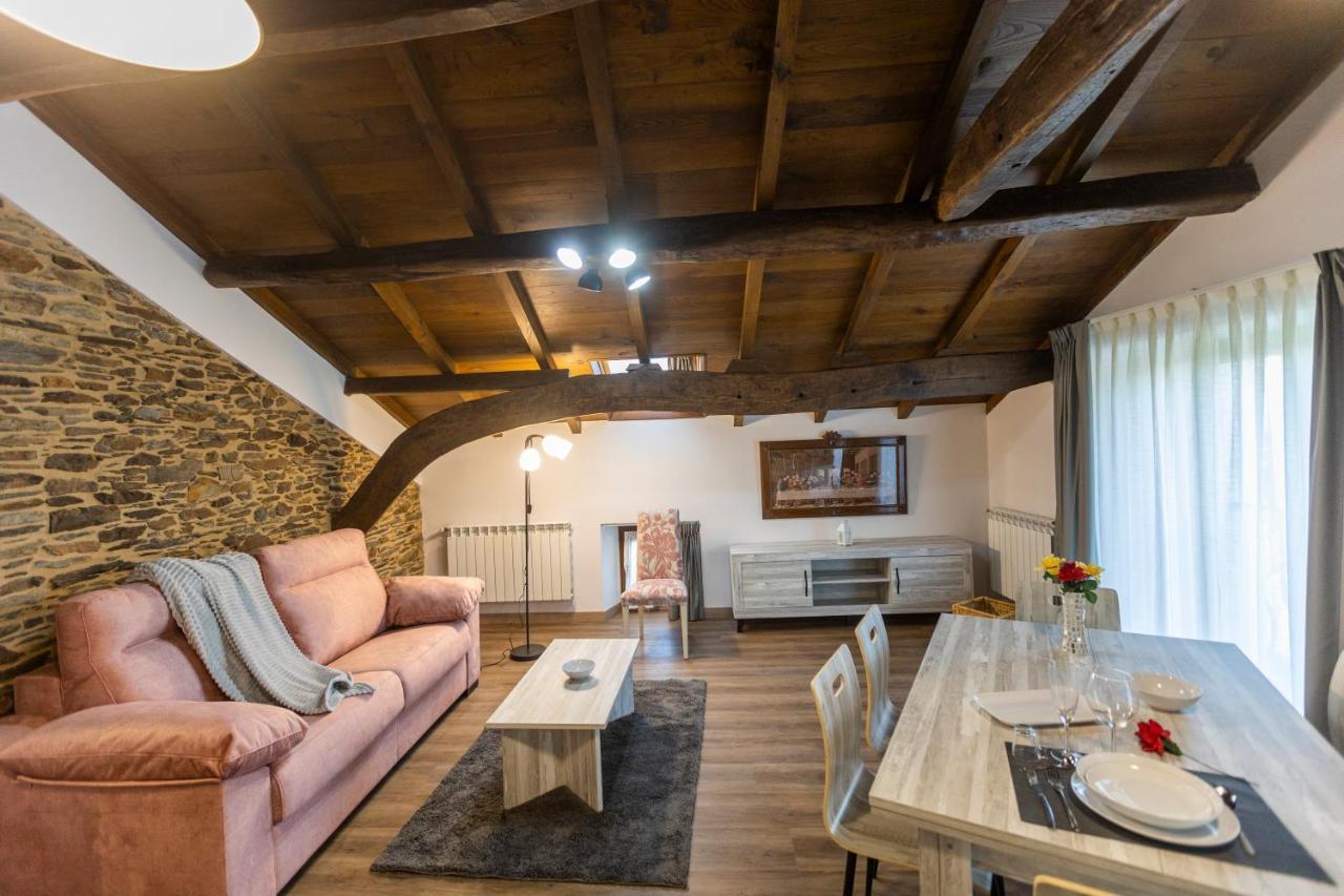 Apartamentos Casona Del Campo Навія Екстер'єр фото